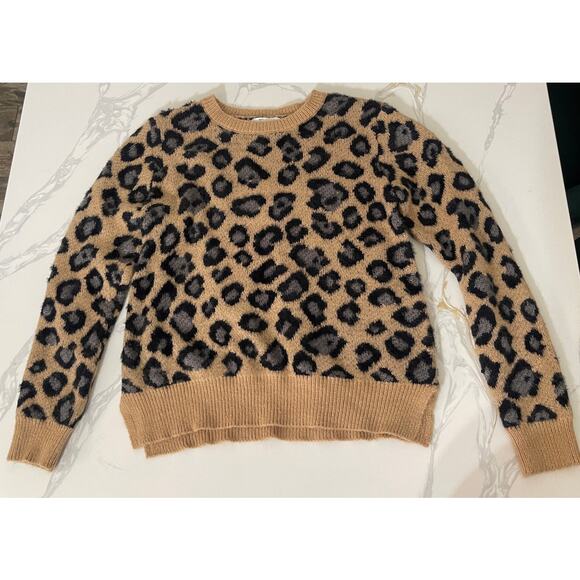 89 Madison Sweatshirt Size M – Animal Print, Fluffy, Mob Wife Vibes - Picture 3 of 4